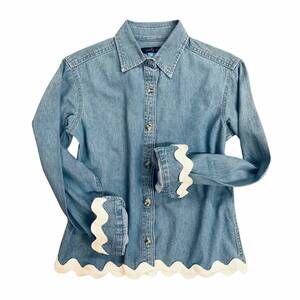 NEW PEARLY VINE women's bridget ric rac shirt in denim/white